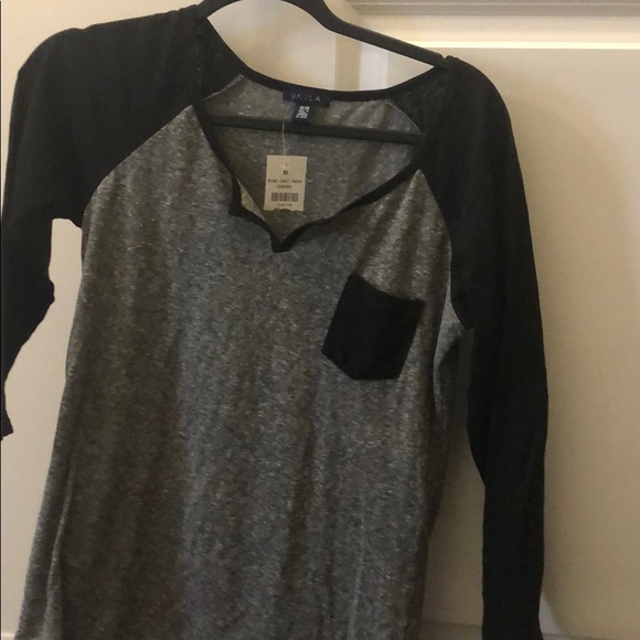 half long sleeve - Picture 1 of 1